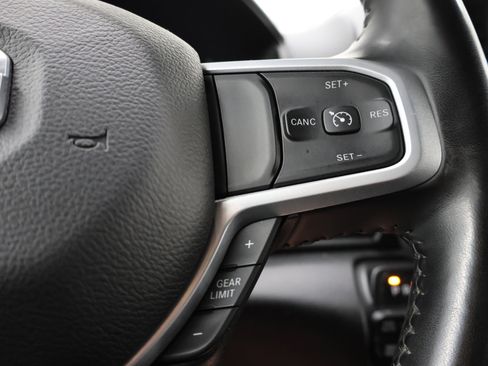 Used 2022 RAM 1500 Big Horn AWD/4WD image 13