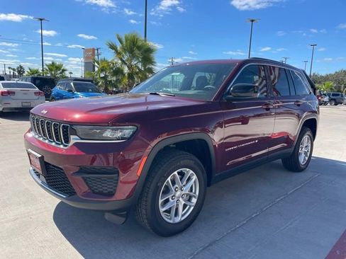 New 2025 Jeep Grand Cherokee Laredo X w/ Luxury Tech Group I image 6