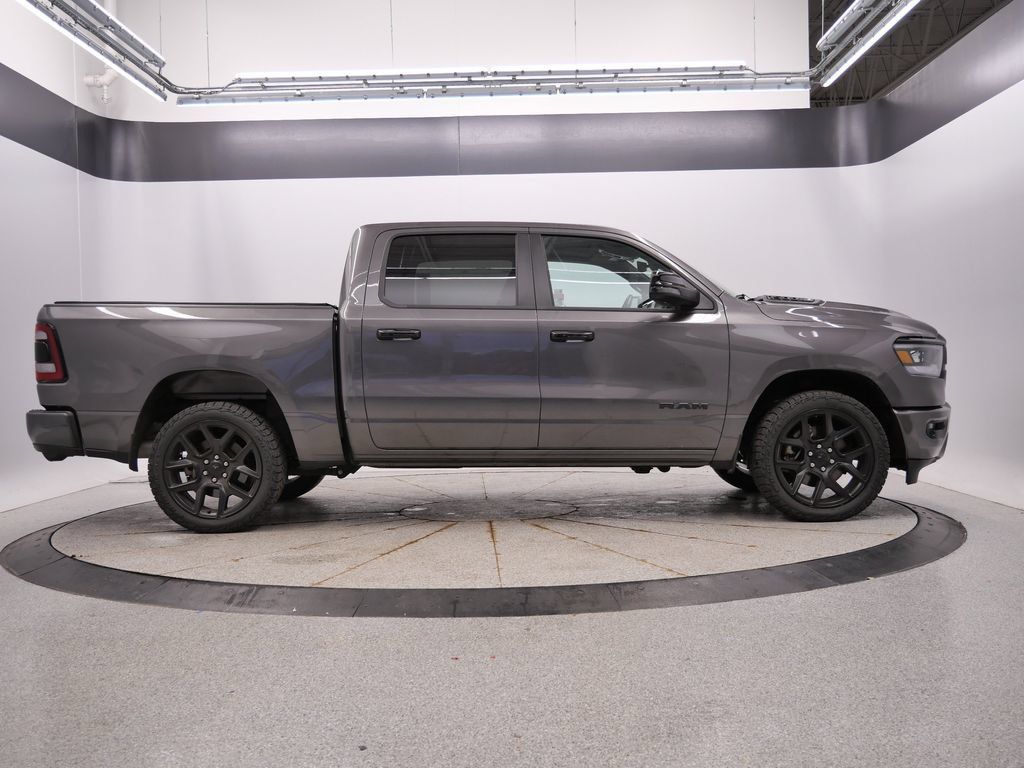 Used 2024 RAM 1500 Laramie AWD/4WD image 8