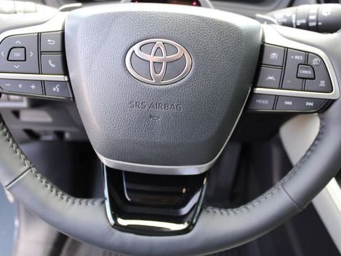 Certified 2026 Toyota Grand Highlander Platinum image 12