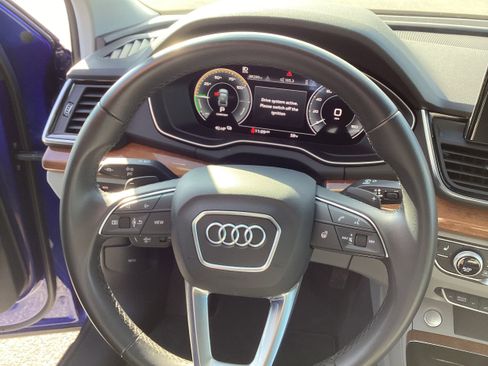 Used 2022 Audi Q5 e Premium Plus w/ Premium Plus Package image 18