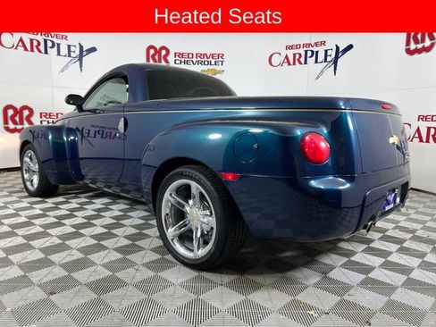 Used 2005 Chevrolet SSR Base w/ Preferred Equipment Group image 6