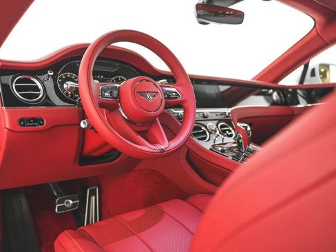 Used 2024 Bentley Continental GT image 38