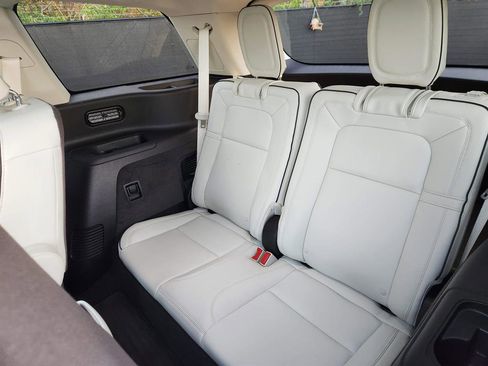 Used 2022 Lincoln Aviator Black Label w/ Dynamic Handling Package image 30