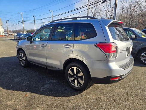 Used 2018 Subaru Forester 2.5i Premium w/ All-Weather Package image 24