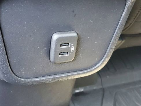 Certified 2024 GMC Terrain SLE w/ Driver Convenience Package FWD image 10