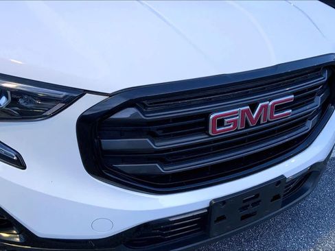 Used 2020 GMC Terrain SLT w/ Elevation Edition image 29