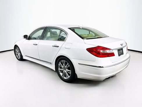 Used 2012 Hyundai Genesis 4.6 RWD image 5