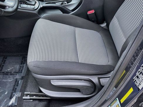 Used 2019 Hyundai Kona SEL FWD image 18