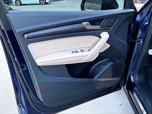 Used 2022 Audi Q5 2.0T Prestige w/ Prestige Package image 20