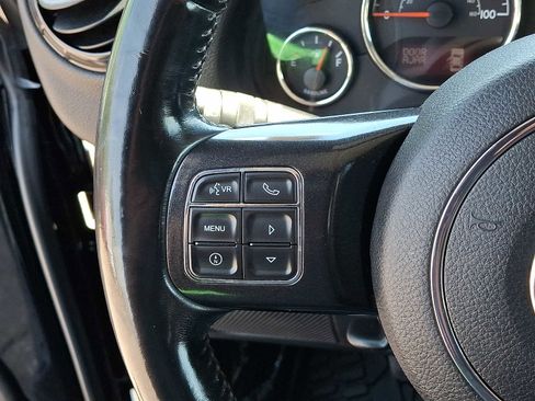 Used 2018 Jeep Wrangler Unlimited Rubicon AWD/4WD image 20