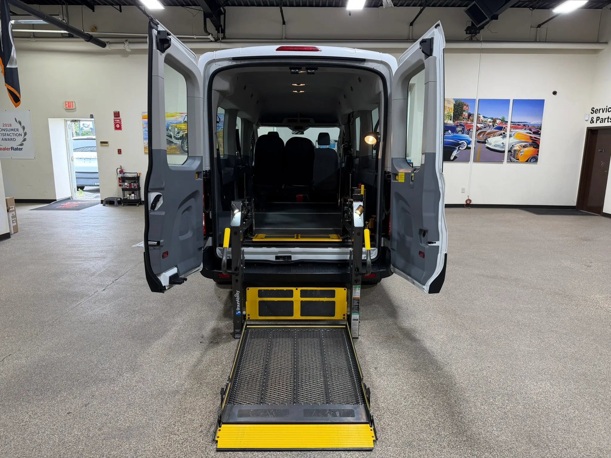 Used 2015 Ford Transit 350 XL RWD image 44