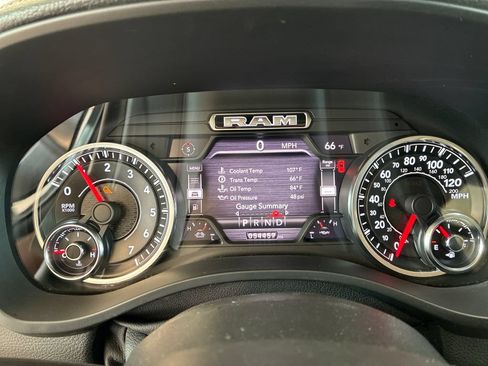 Used 2020 RAM 1500 Laramie AWD/4WD image 16