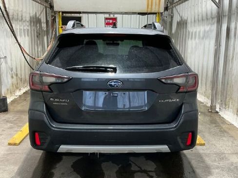 Used 2021 Subaru Outback Limited image 3