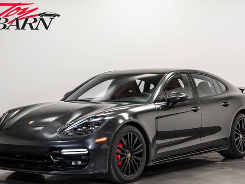 Used 2020 Porsche Panamera GTS image 1