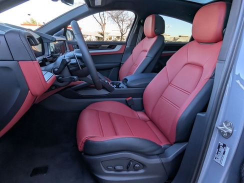 New 2026 Porsche Cayenne Coupe image 5