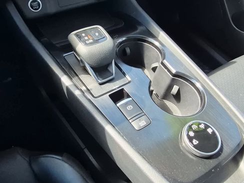 Used 2023 Nissan Rogue SV w/ SV Premium B Package image 13