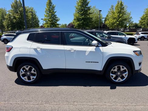 Used 2020 Jeep Compass Limited AWD/4WD image 9