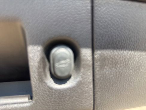 Used 2018 Chevrolet Tahoe LT image 27