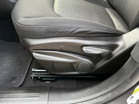 Used 2016 Jeep Renegade Latitude image 27