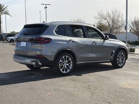 Certified 2024 BMW X5 sDrive40i w/ Premium Package image 7