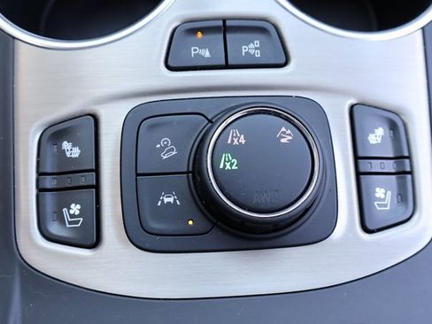 Certified 2022 GMC Terrain Denali w/ Denali Premium Package image 27