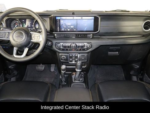 Used 2024 Jeep Wrangler Unlimited Sahara w/ Technology Group AWD/4WD image 13