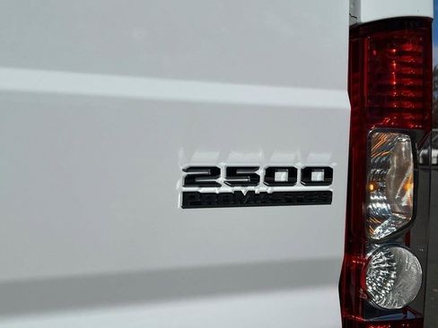 New 2025 RAM ProMaster 2500 w/ Convenience Group image 5