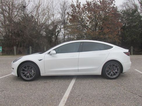 Used 2020 Tesla Model 3 image 12