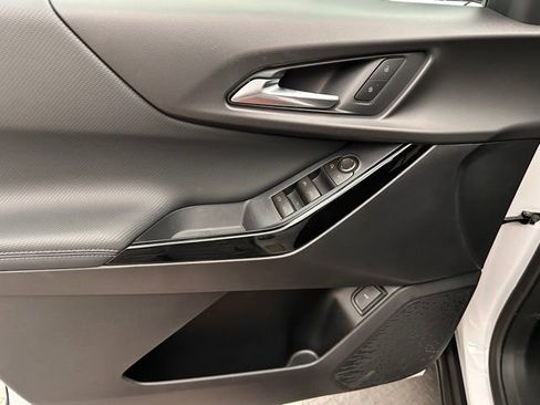 New 2026 Chevrolet Equinox LT FWD image 9