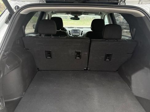 Used 2022 Chevrolet Equinox LT w/ Driver Convenience Package image 22