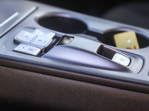 Certified 2023 Hyundai Kona SE image 25