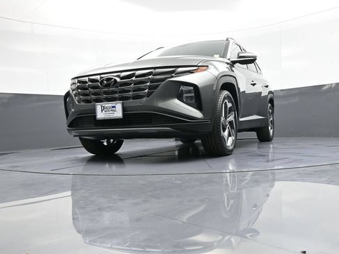 Certified 2023 Hyundai Tucson Limited AWD/4WD image 27