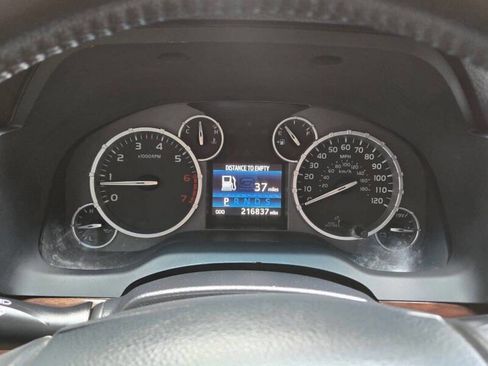 Used 2014 Toyota Tundra Limited w/ Limited Premium Package AWD/4WD image 19