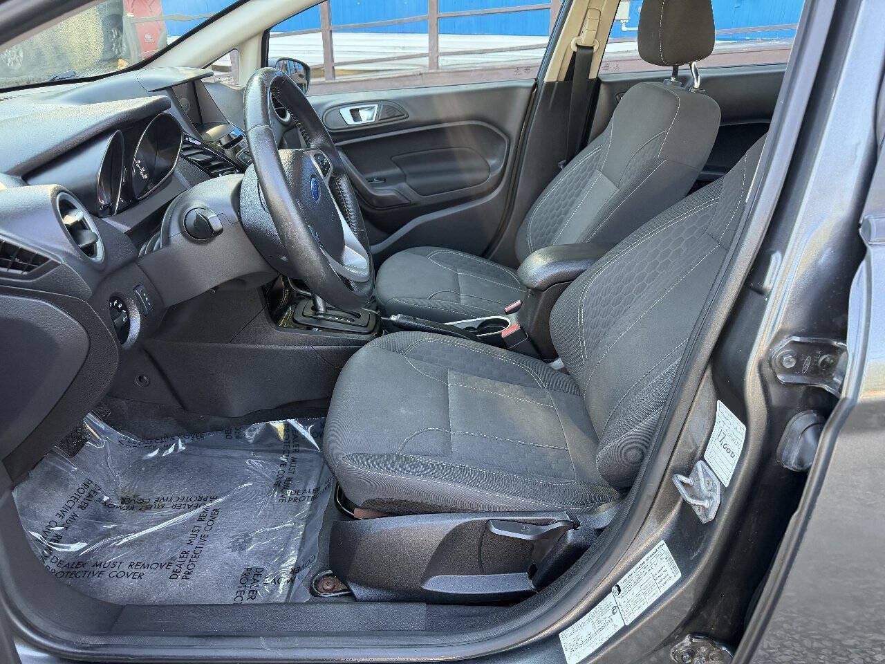 Used 2016 Ford Fiesta SE w/ Equipment Group 201A FWD image 10