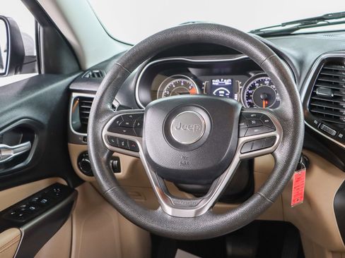 Used 2020 Jeep Cherokee Latitude image 12