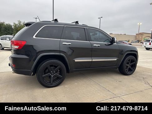 Used 2013 Jeep Grand Cherokee Overland w/ Advance Technology Group image 18