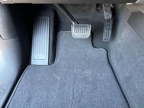 New 2026 Jeep Grand Cherokee L Laredo RWD image 16