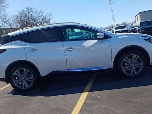 Used 2019 Nissan Murano Platinum w/ Cargo Package image 4