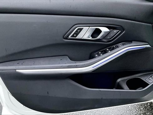 Used 2020 BMW 330i Sedan w/ Convenience Package image 26