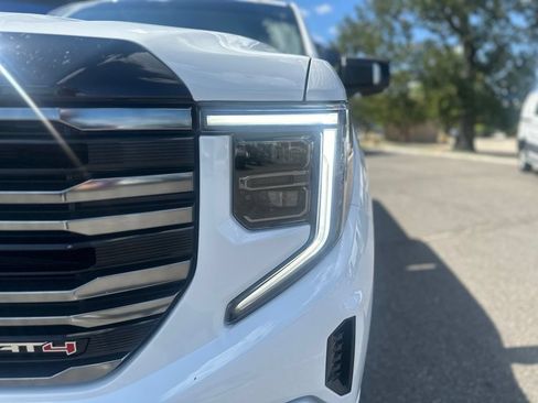 Used 2025 GMC Sierra 1500 AT4 AWD/4WD image 14