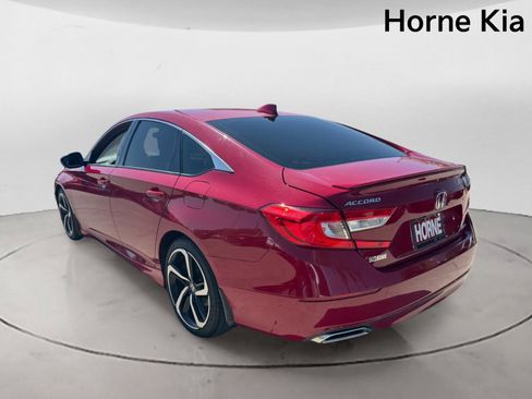 Used 2018 Honda Accord Sport image 5