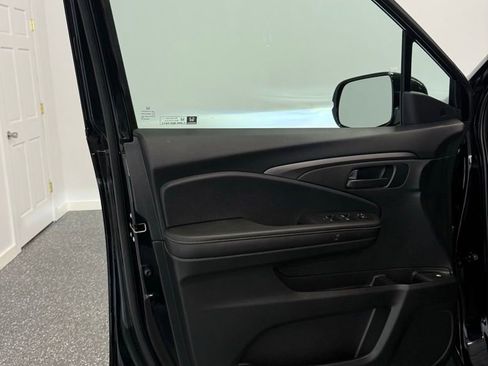 Used 2025 Honda Ridgeline Sport+ image 39