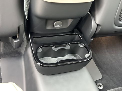 New 2026 Volvo XC90 B5 Plus w/ Protection Package image 16