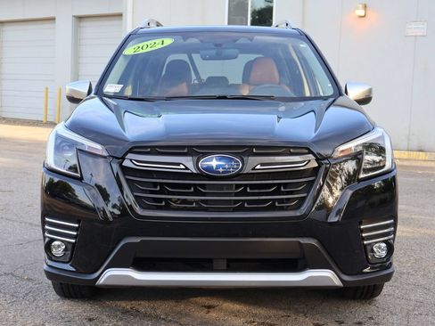 Used 2024 Subaru Forester Touring AWD/4WD image 2