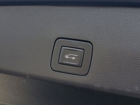 Used 2020 Buick Encore GX Select image 29