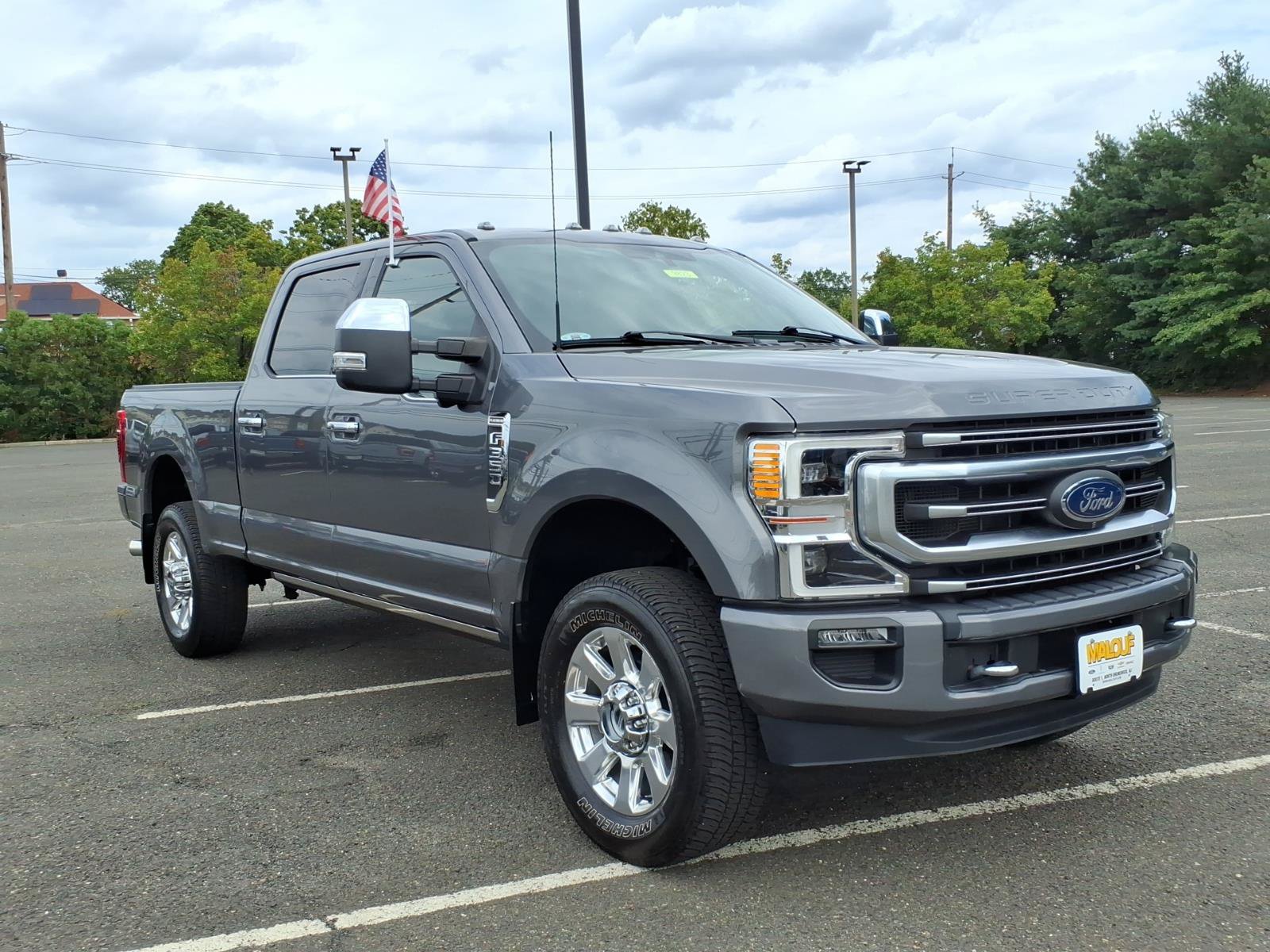 Certified 2022 Ford F350 Platinum w/ FX4 Off-Road Package AWD/4WD image 1