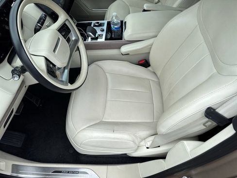 Used 2023 Land Rover Range Rover First Edition AWD/4WD image 25