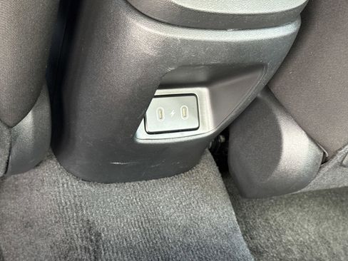 Certified 2025 Hyundai Elantra Sport image 14