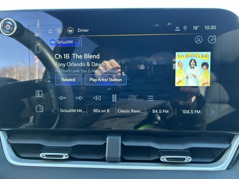 Used 2025 Chevrolet Equinox LT w/ Convenience Package II image 16